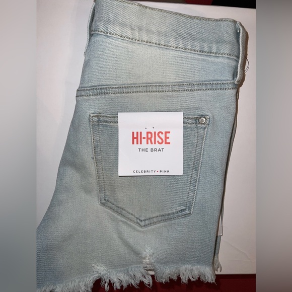 high-rise distressed shorts - size 7 - Picture 2 of 2